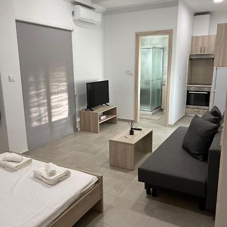 Modern City Center Studio Saripolou Limassol Exterior photo